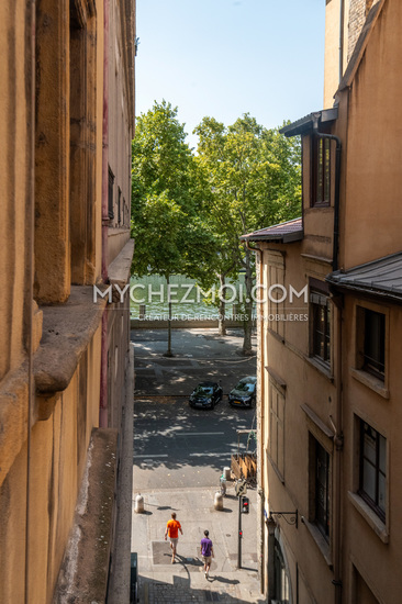 Vue séjour sur quais de Saône