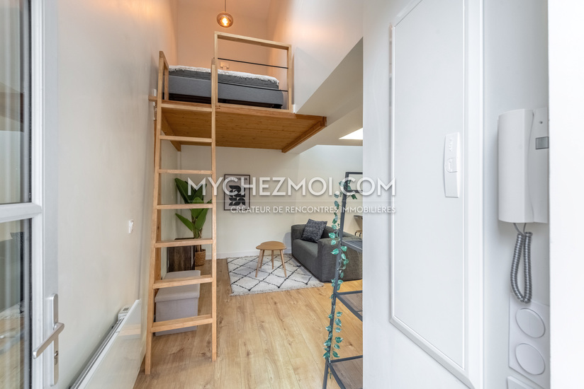 Entrée sur mezzanine