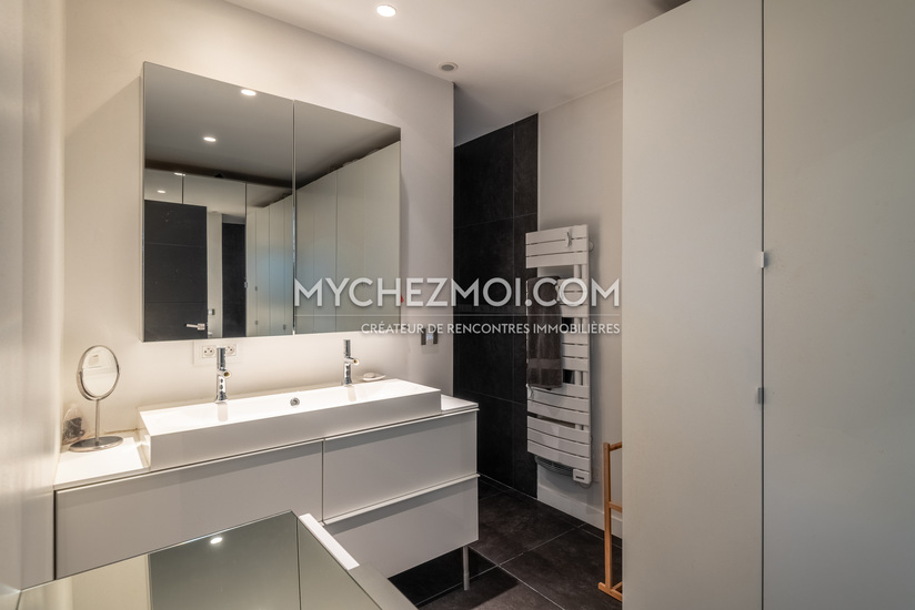 Salle de bains chambre 4